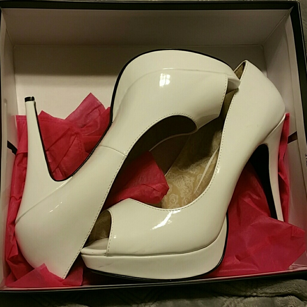 Peep toe sexy